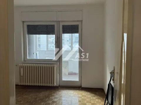 Rent, three bedroom apartment, 85m², Bulevar Oslobodjenja, Novi Sad Sve Podlokacije - image 9