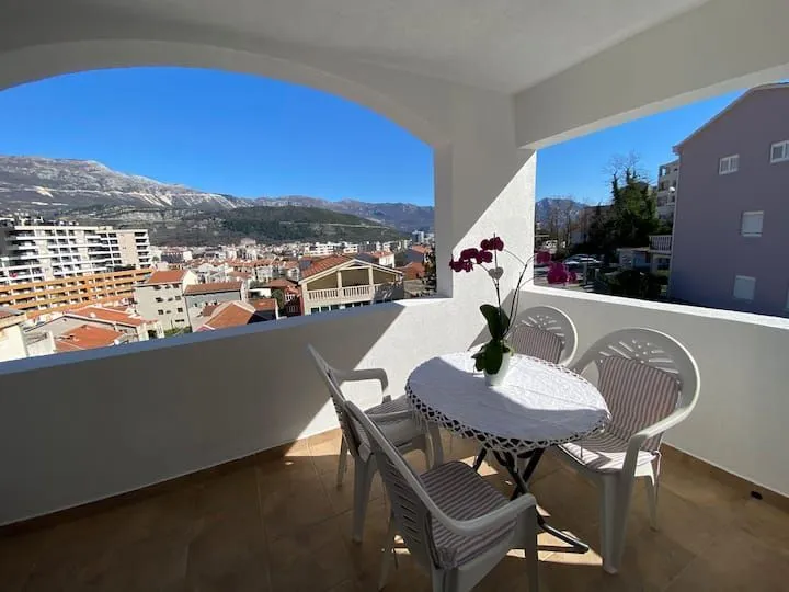 Rent, three bedroom apartment, 80m², Budva, Crna Gora