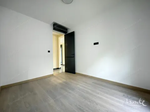 Prodaja, trosoban stan, 111m², Vezirov Most, Podgorica - image 5