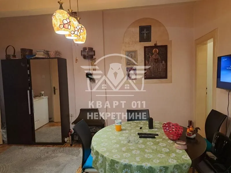 Prodaja, trosoban stan, 57m², Zemun Sve Podlokacije, Beograd