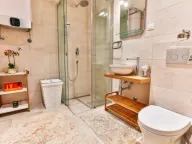 Prodaja, garsonjera, 44m², Centar, Budva - image 4