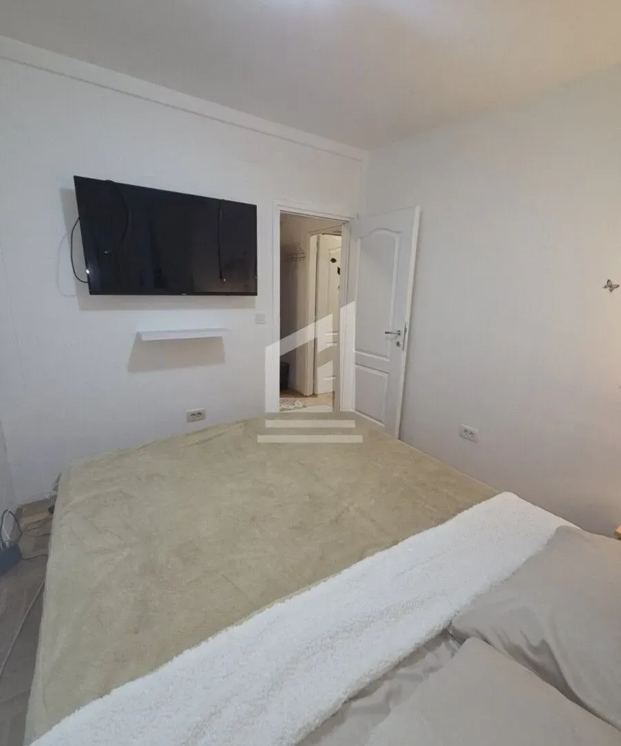 Izdavanje, dvosoban stan, 43m², Centar, Podgorica