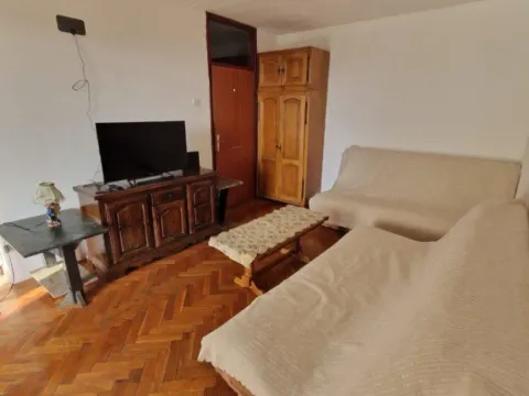 Rent, studio apartment, 37m², Centar, Bar