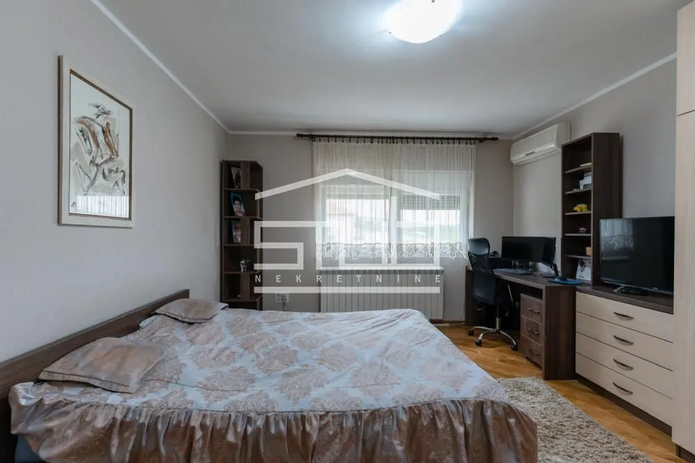 Sale, house, 500m², Rakovica, Beograd