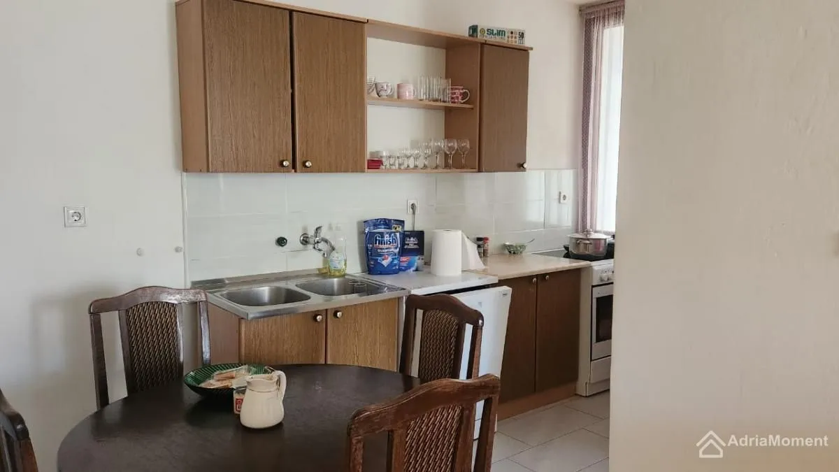 Prodaja, dvosoban stan, 76m², Centar, Tivat