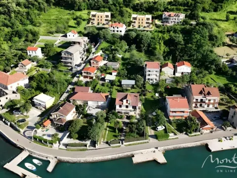 Prodaja, jednosoban stan, 55m², Stoliv, Kotor - image 4