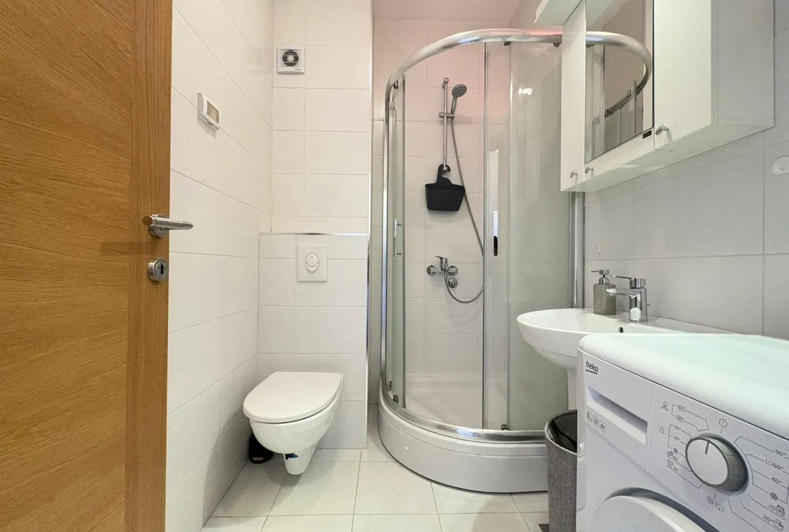 Izdavanje, garsonjera, 30m², City Kvart, Podgorica