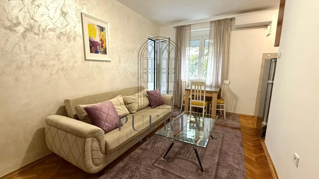 Rent, one bedroom apartment, 40m², Centar, Podgorica