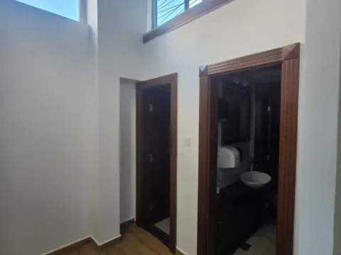 Izdavanje, poslovni prostor, 101m², Preko Morače, Podgorica - image 5