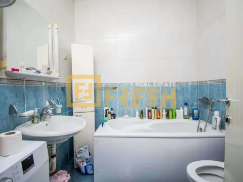 Prodaja, trosoban stan, 121m², Preko Morače, Podgorica - image 11