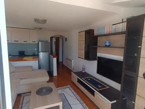 Rent, one bedroom apartment, 38m², Budva okolina, Budva - image 3