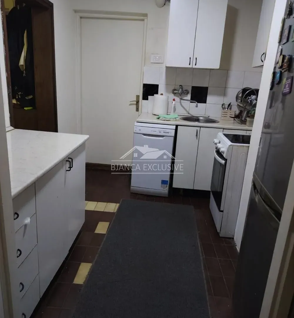 Prodaja, dvosoban stan, 48m², Novi Beograd Blok 61, Novi Beograd Sve Podlokacije