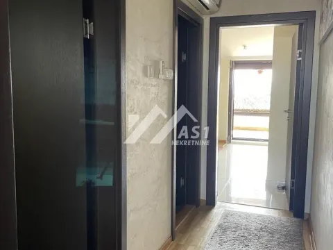 Prodaja, četvorosoban stan, 105m², Bulevar Evrope, Novi Sad Sve Podlokacije - image 5