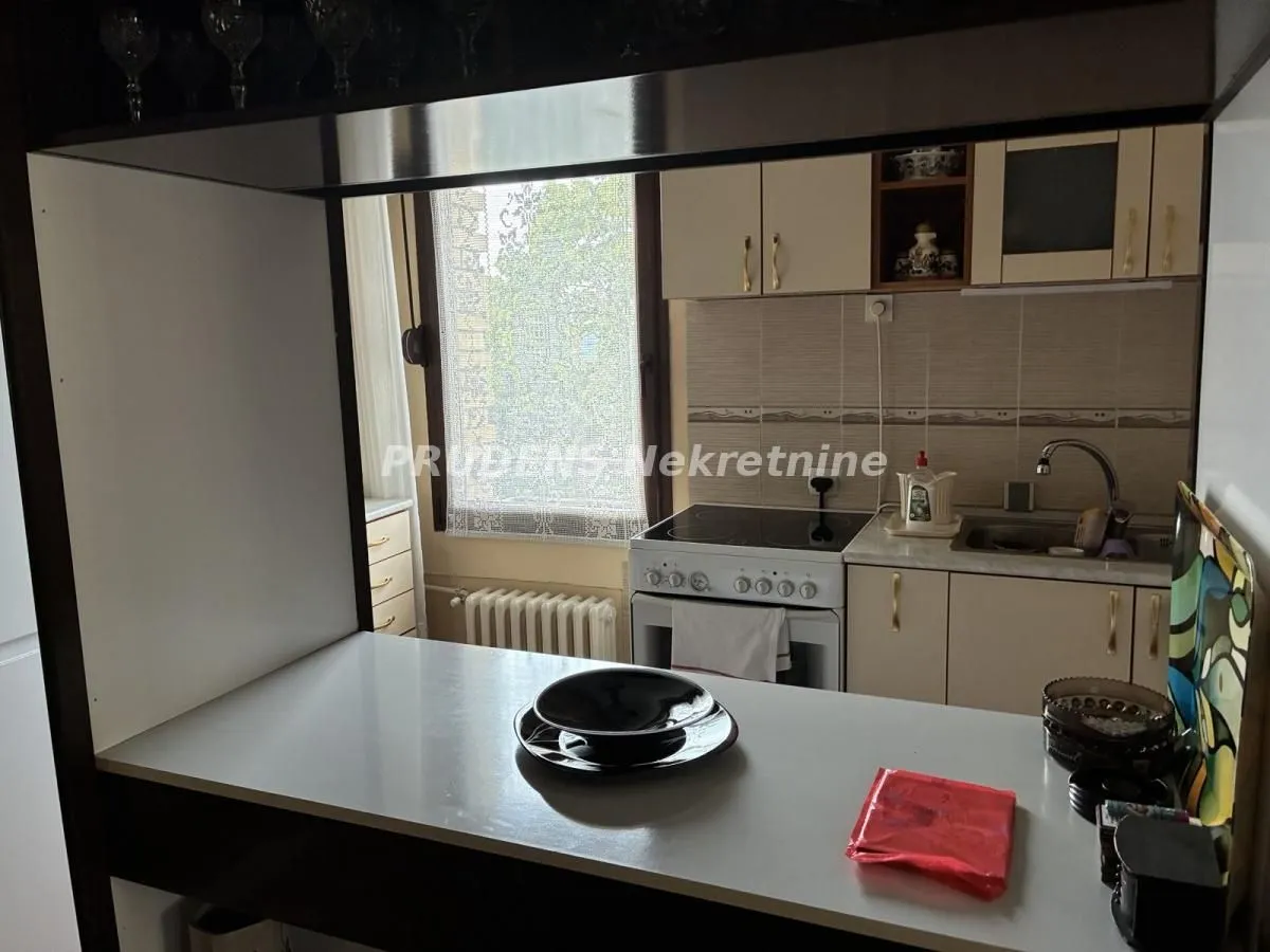 Prodaja, četvorosoban stan, 94m², Čukarica, Beograd