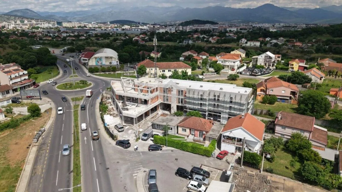 Rent, office space, 2000m², Donja Gorica, Podgorica