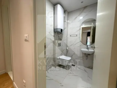 Rent, office space, 80m², Kruševac, Podgorica - image 17