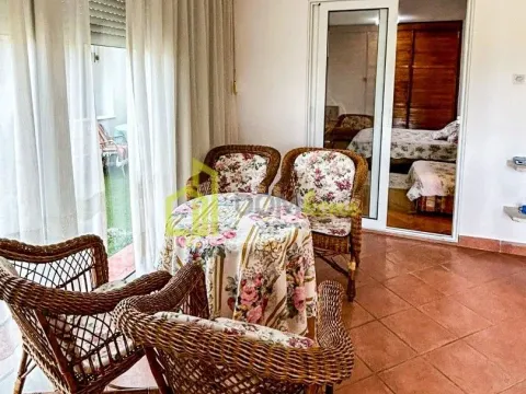 Sale, two bedroom apartment, 91m², Petrovac, Budva - image 4