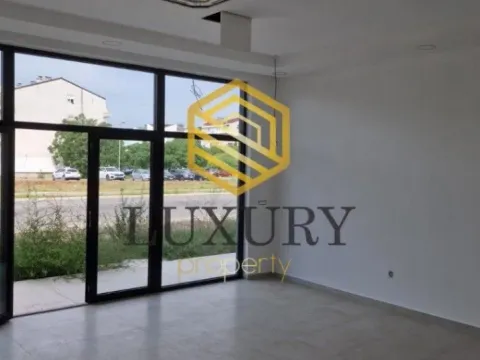 Rent, office space, 50m², Stari Aerodrom, Podgorica - image 7