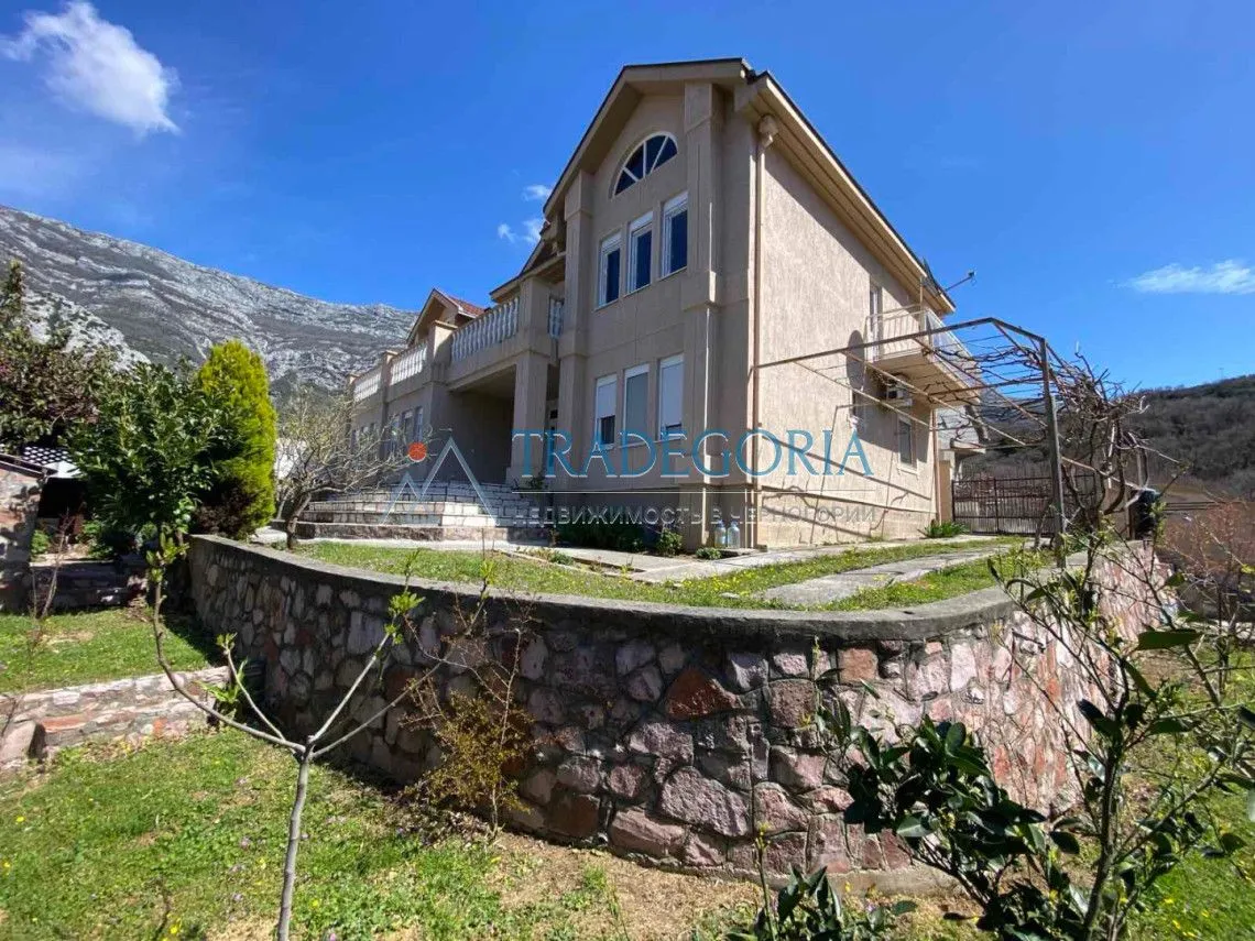 Prodaja, kuća, 243m², Bar, Crna Gora