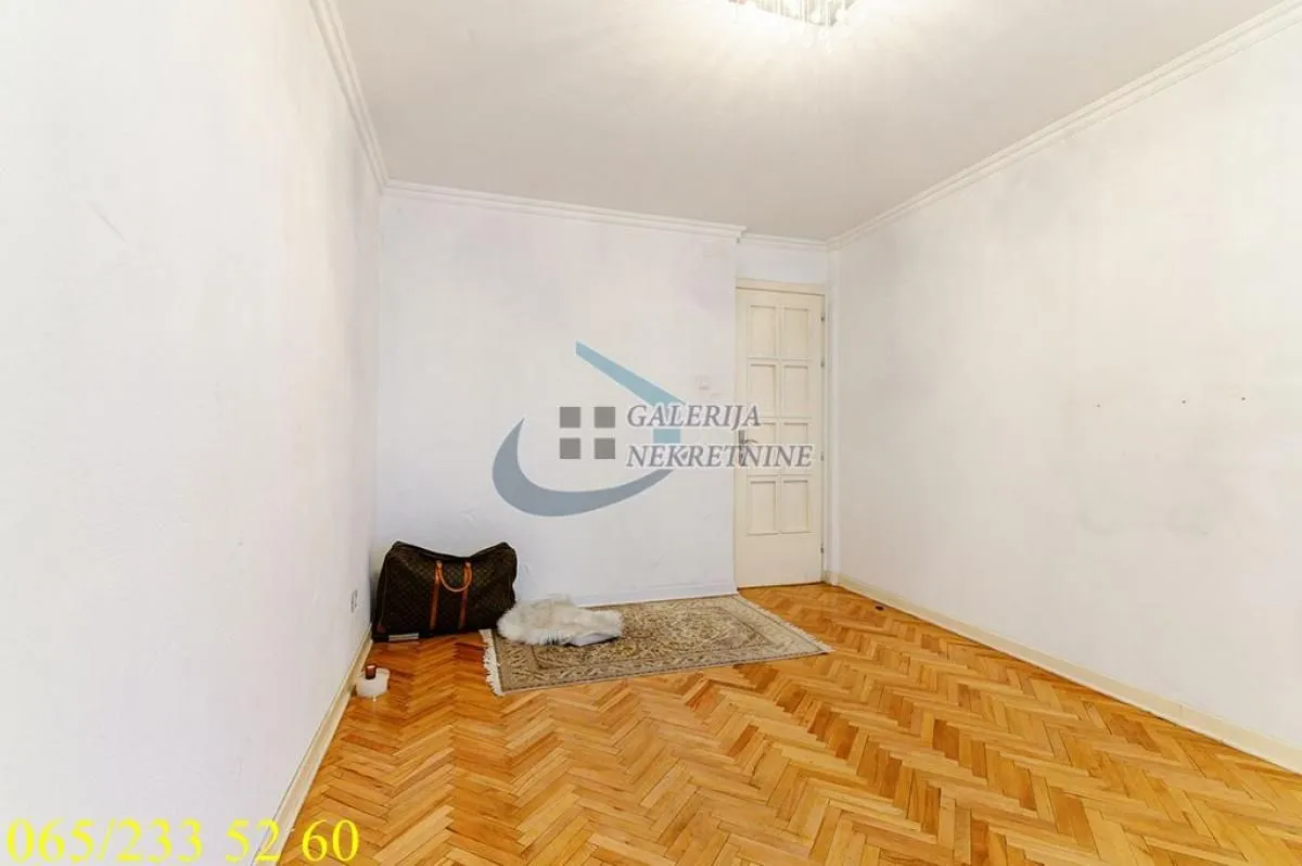 Prodaja, četvorosoban stan, 105m², Savski Venac, Beograd