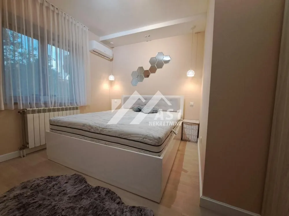 Izdavanje, trosoban stan, 80m², Novi Sad Sve Podlokacije, Novi Sad