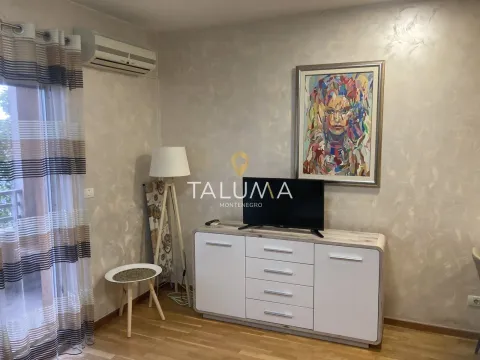 Izdavanje, garsonjera, 31m², City Kvart, Podgorica - image 2