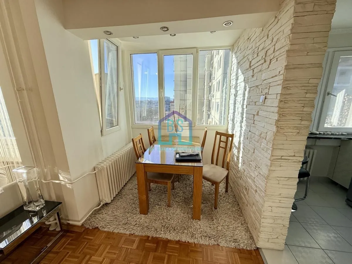 Prodaja, dvosoban stan, 60m², Bulevar Oslobodjenja, Novi Sad Sve Podlokacije
