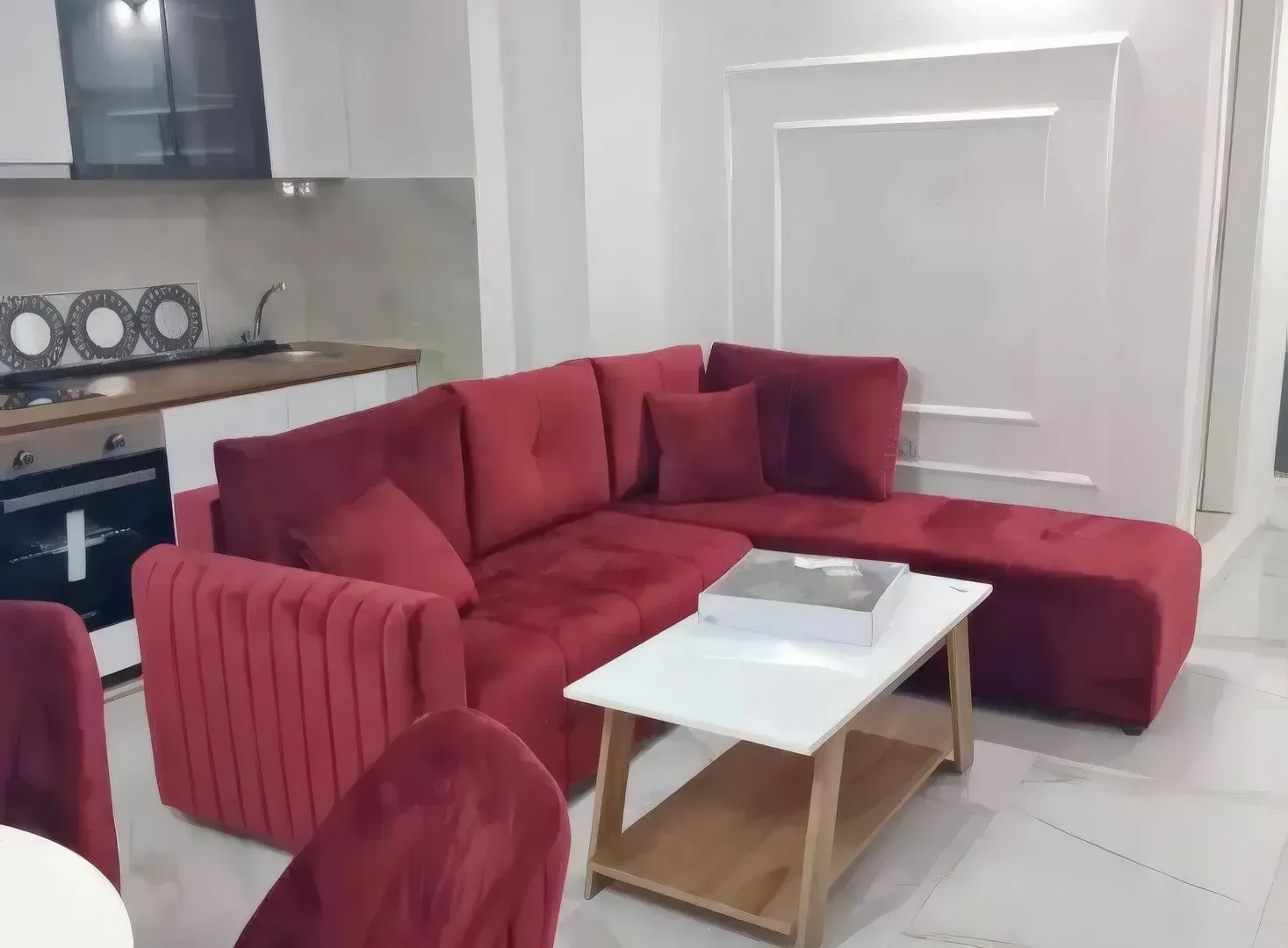 Izdavanje, dvosoban stan, 60m², Centar, Budva