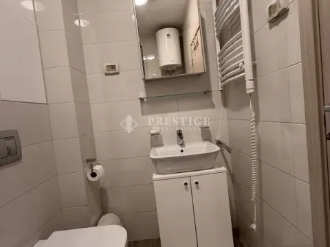 Izdavanje, jednosoban stan, 48m², City Kvart, Podgorica - image 12