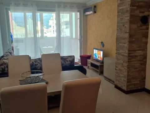 Izdavanje, jednosoban stan, 50m², Centar, Bar - image 3