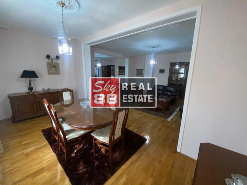 Rent, apartment, 340m², Savski Venac, Beograd