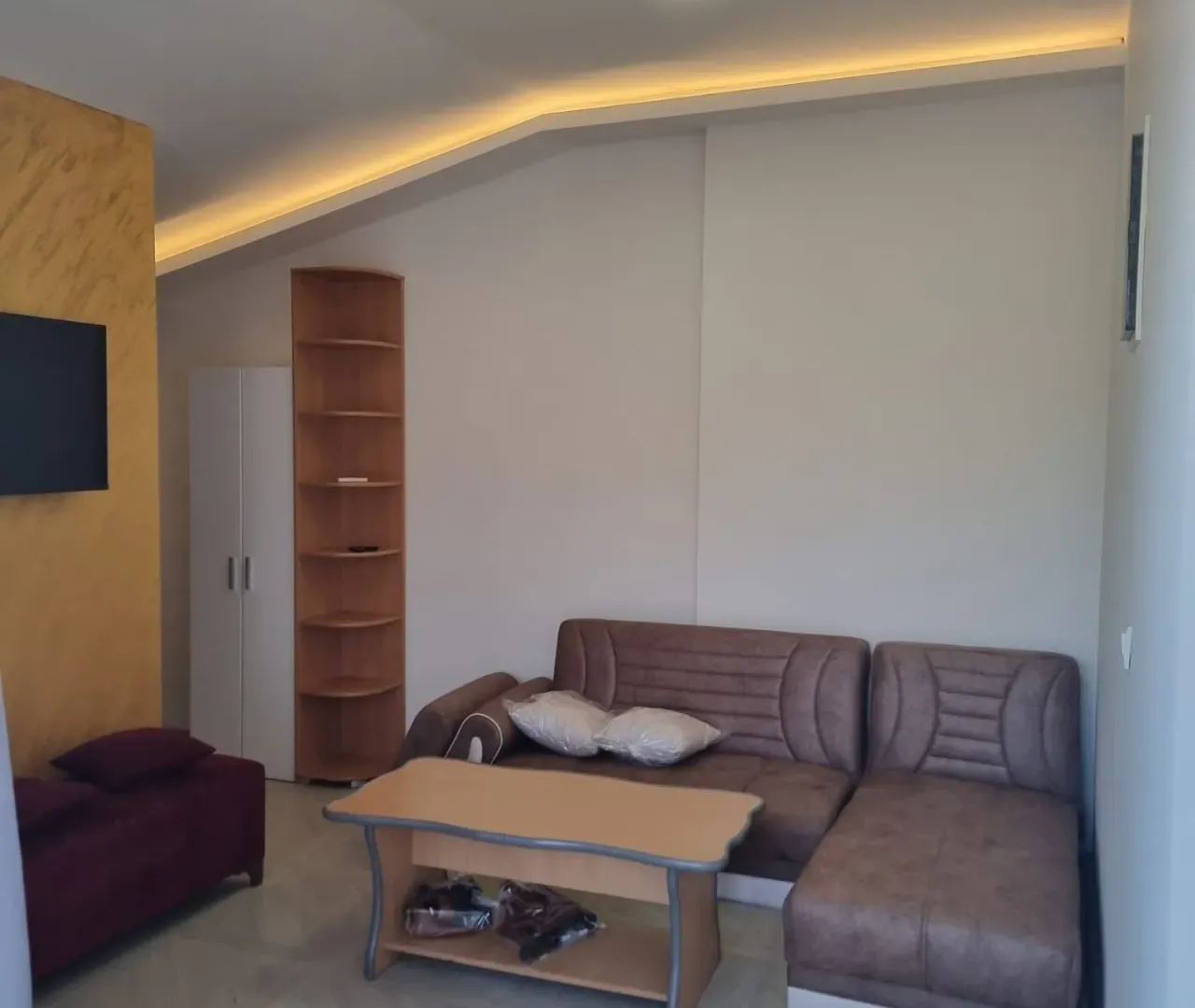 Rent, one bedroom apartment, 40m², Tološi, Podgorica