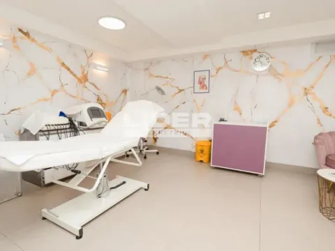 Izdavanje, poslovni prostor, 147m², Kalenić Pijaca, Vračar Sve Podlokacije - image 2