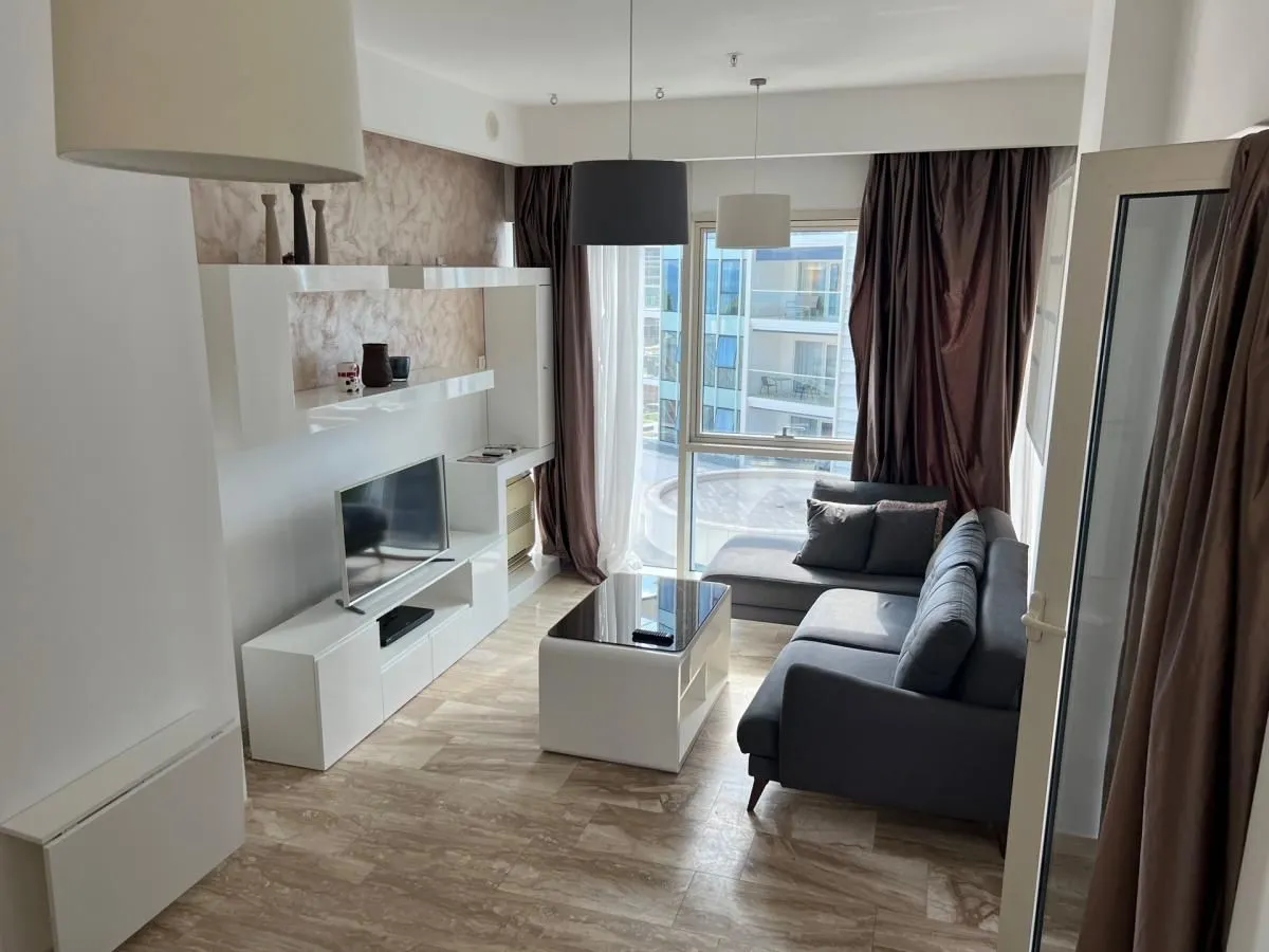 Rent, one bedroom apartment, 63m², Budva, Crna Gora