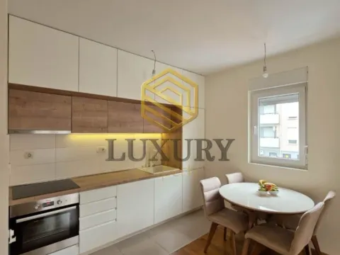 Izdavanje, dvosoban stan, 53m², Zabjelo, Podgorica - image 13