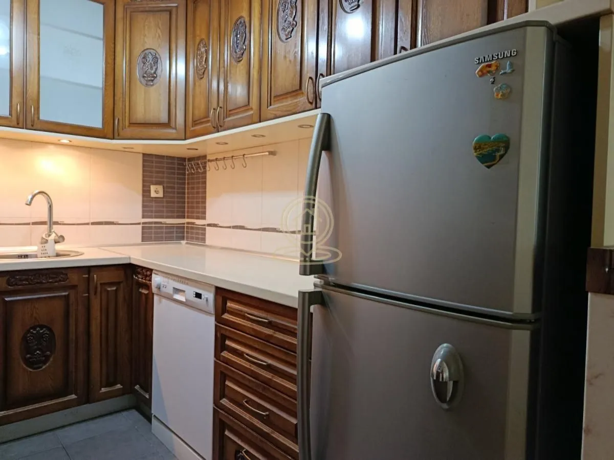 Izdavanje, trosoban stan, 73m², Centar, Novi Sad