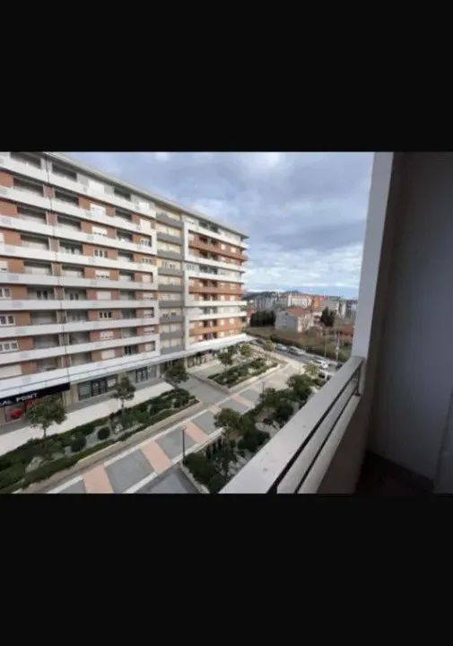 Izdavanje, jednosoban stan, 43m², Central Point, Podgorica
