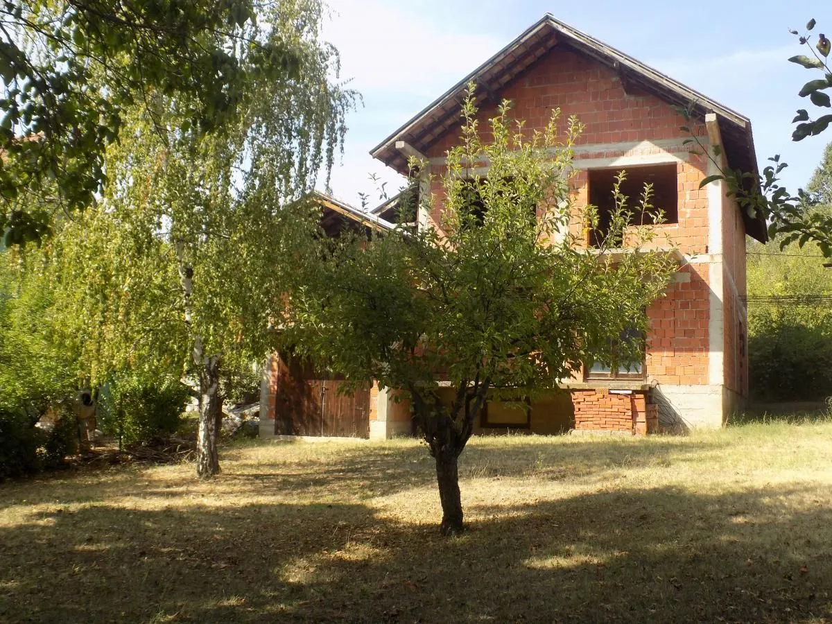Prodaja, kuća, 228m², Karadjordjevo brdo, Paraćin