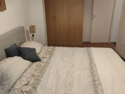 Izdavanje, trosoban stan, 80m², Novo naselje, Novi Sad - image 9