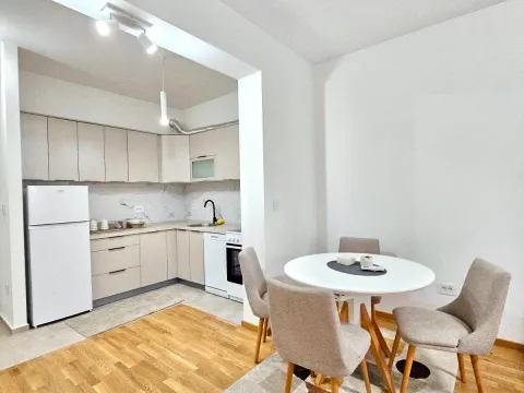 Rent, one bedroom apartment, 46m², Stari Aerodrom, Podgorica - image 4