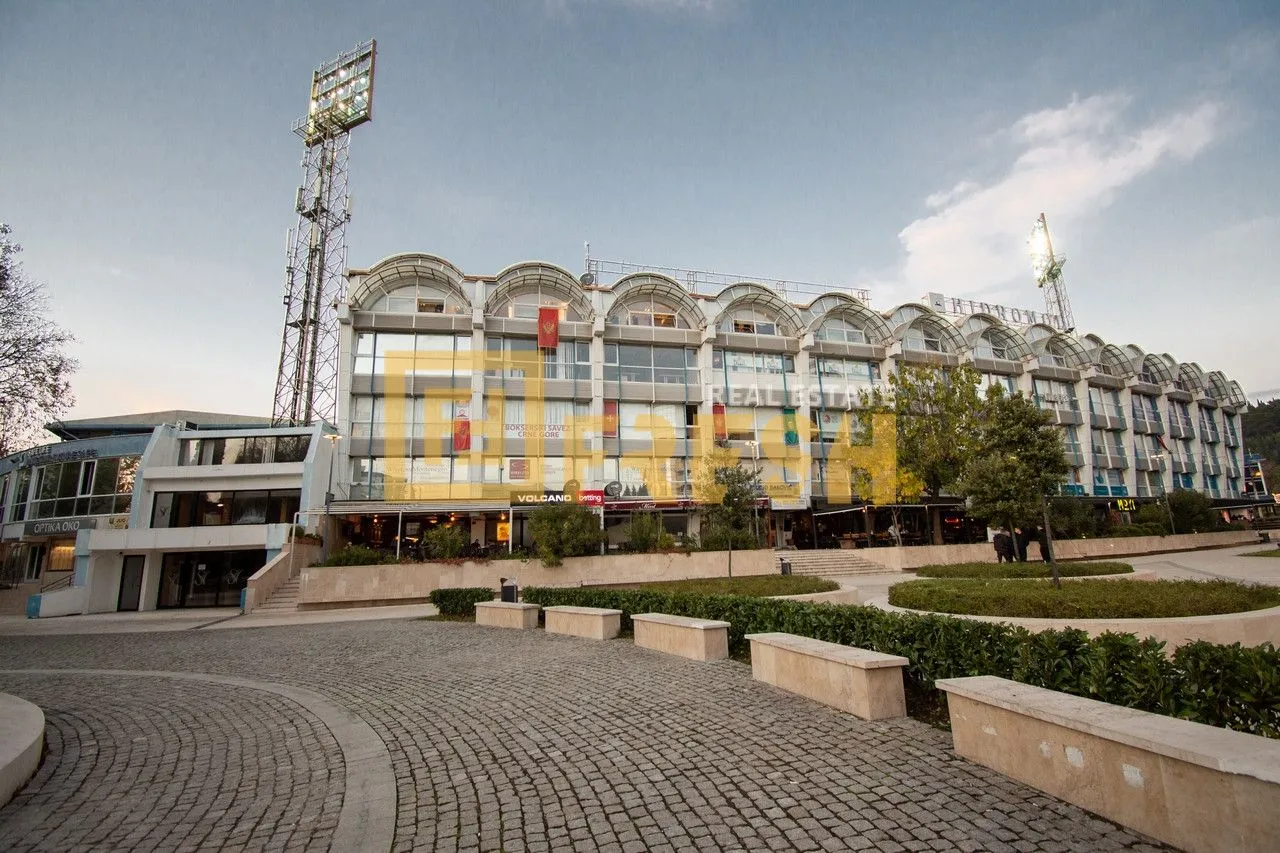 Rent, office space, 104m², Centar, Podgorica