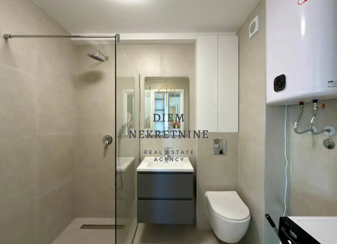 Rent, one bedroom apartment, 49m², Centar, Bar