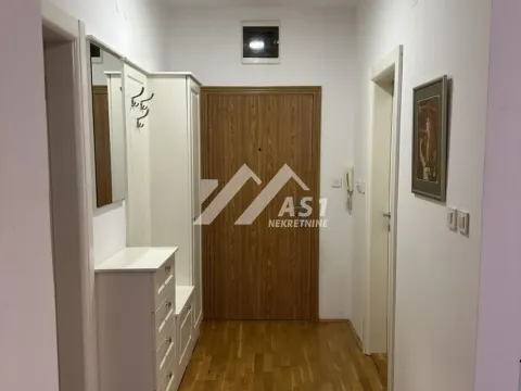 Izdavanje, dvosoban stan, 40m², Grbavica, Novi Sad Sve Podlokacije - image 8