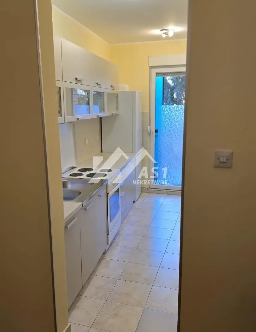 Rent, three bedroom apartment, 75m², Grbavica, Novi Sad Sve Podlokacije