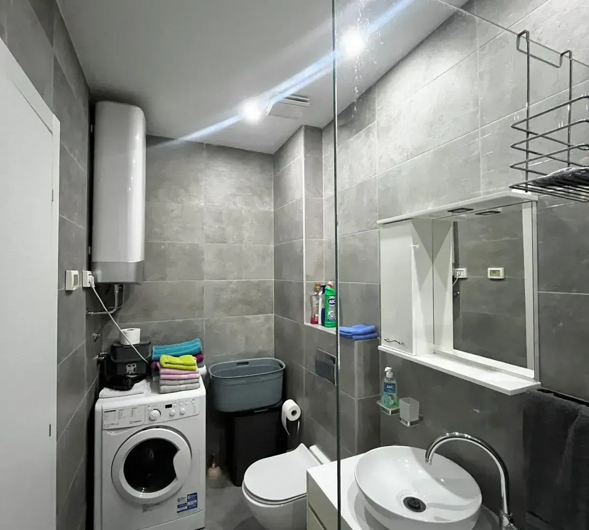 Izdavanje, dvosoban stan, 70m², Centar, Podgorica