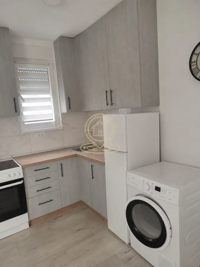 Prodaja, jednosoban stan, 40m², Adice, Novi Sad Sve Podlokacije
