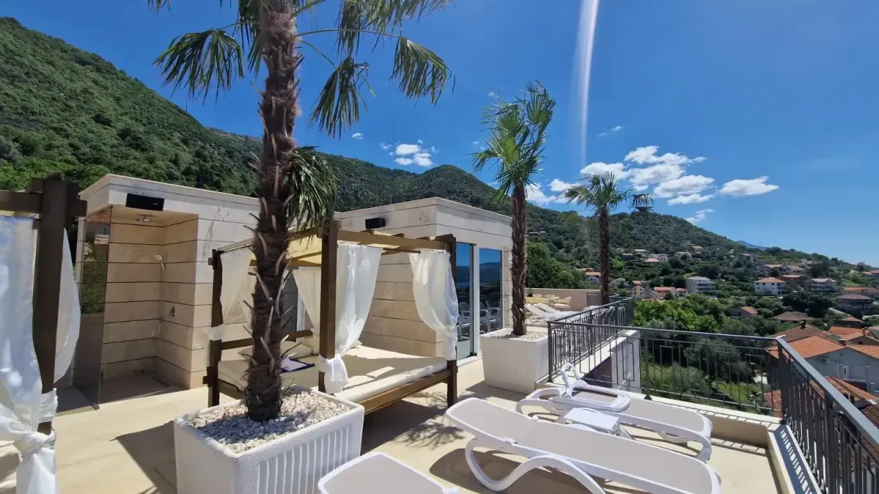 Prodaja, stan, 55m², Tivat, Crna Gora