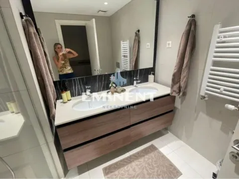 Izdavanje, četvorosoban stan, 140m², Savski Venac, Beograd - image 18