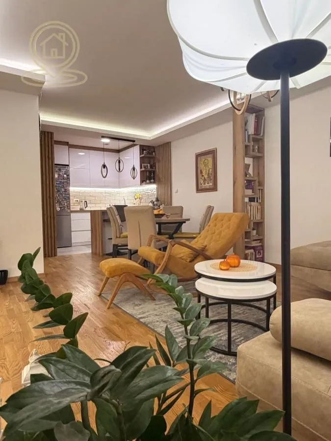 Prodaja, dvosoban stan, 68m², Detelinara, Novi Sad Sve Podlokacije