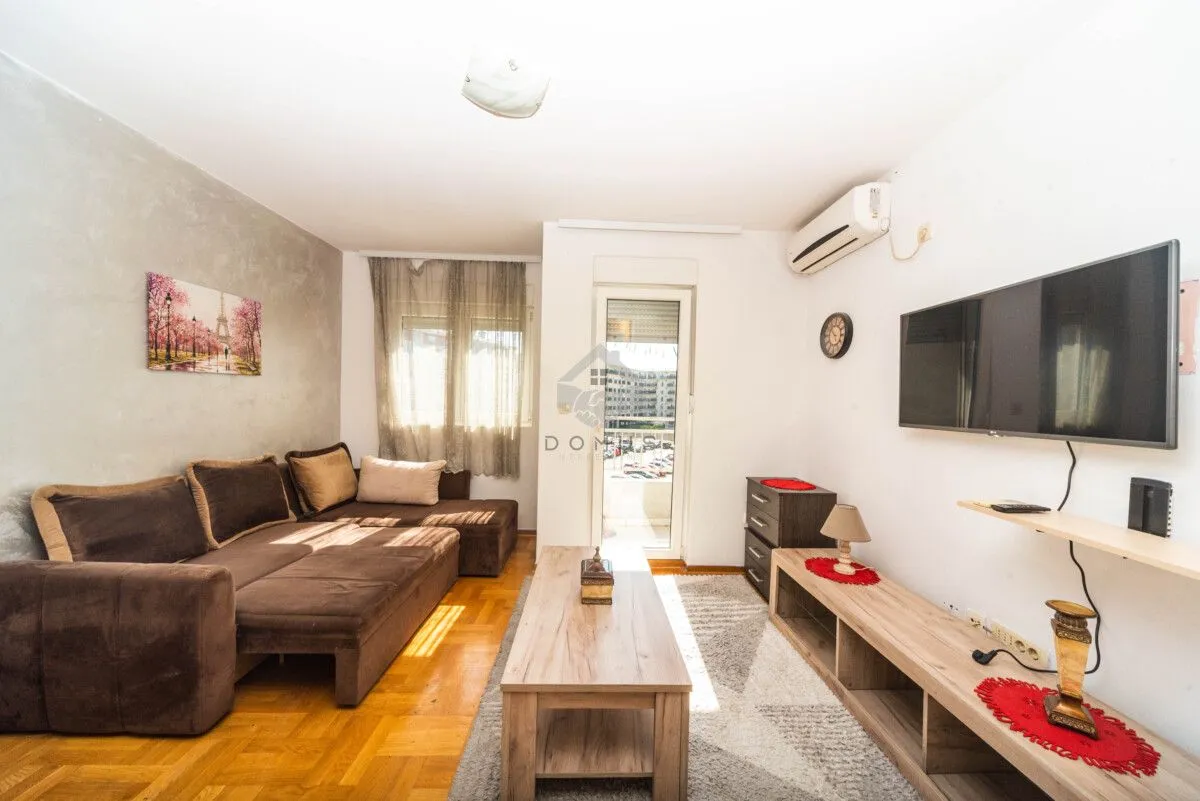 Rent, studio apartment, 28m², Stari Aerodrom, Podgorica